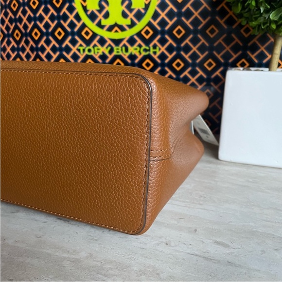 New, authentic Tory Burch blake small tote bag - Picture 9 of 14